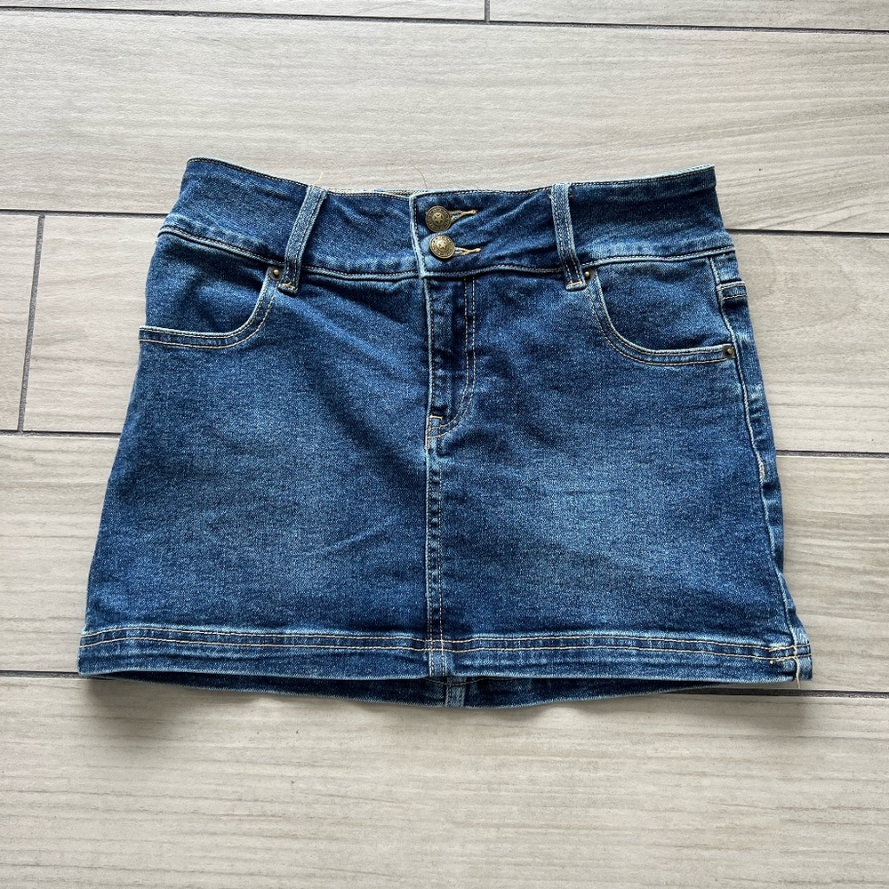 Princess polly denim skirt!